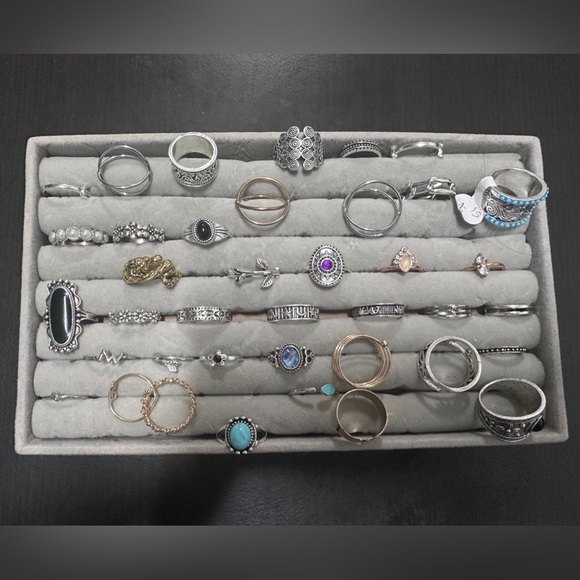 Women silver plated Finger Rings, For Party Mix Style Jewelry. - Picture 2 of 9